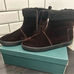 Lori Goldstein Victoria Brown Velvet Ankle Boots with Black Trim